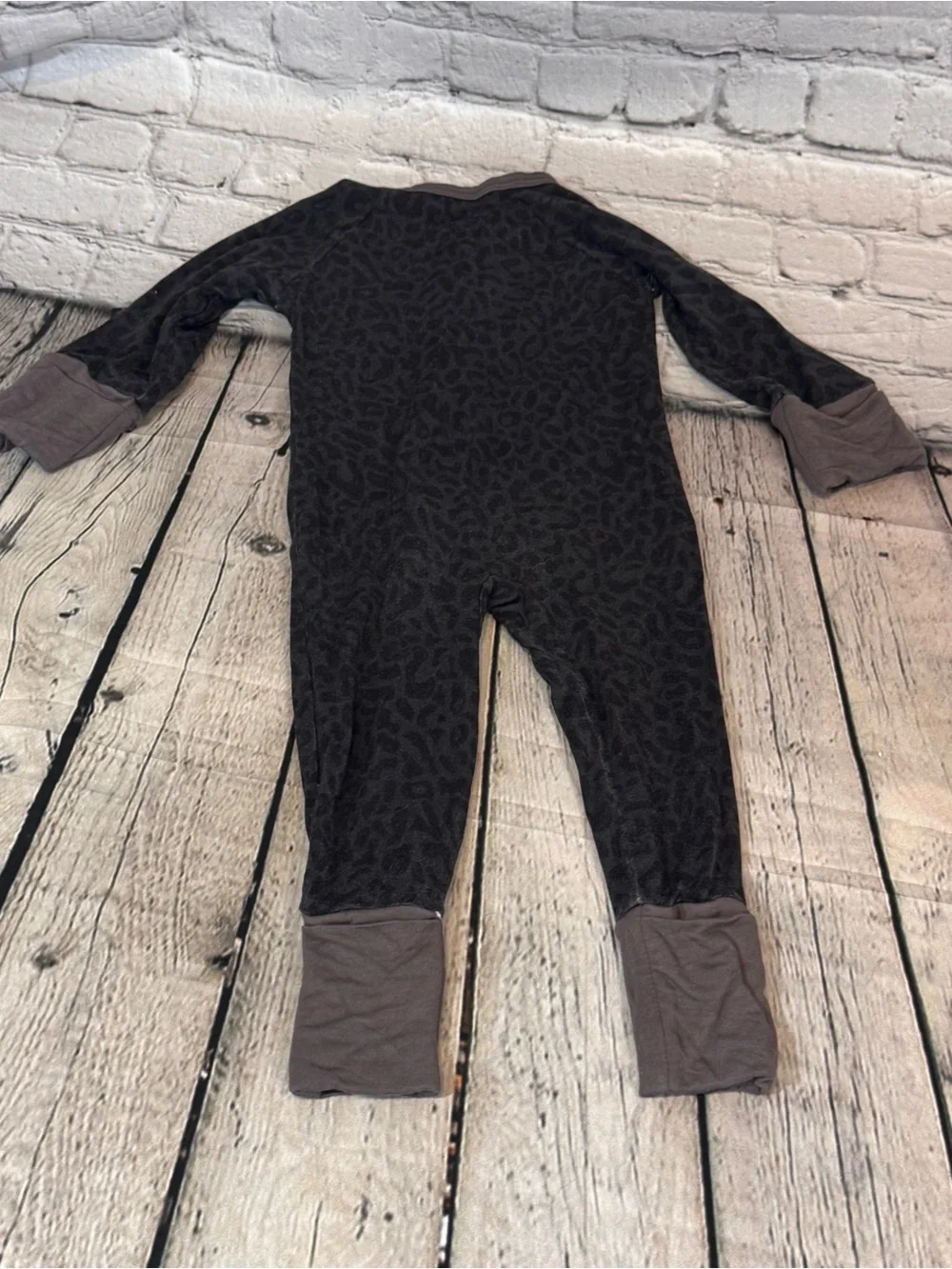Comfy Panda Co Cheetah Pattern Bamboo Zippie